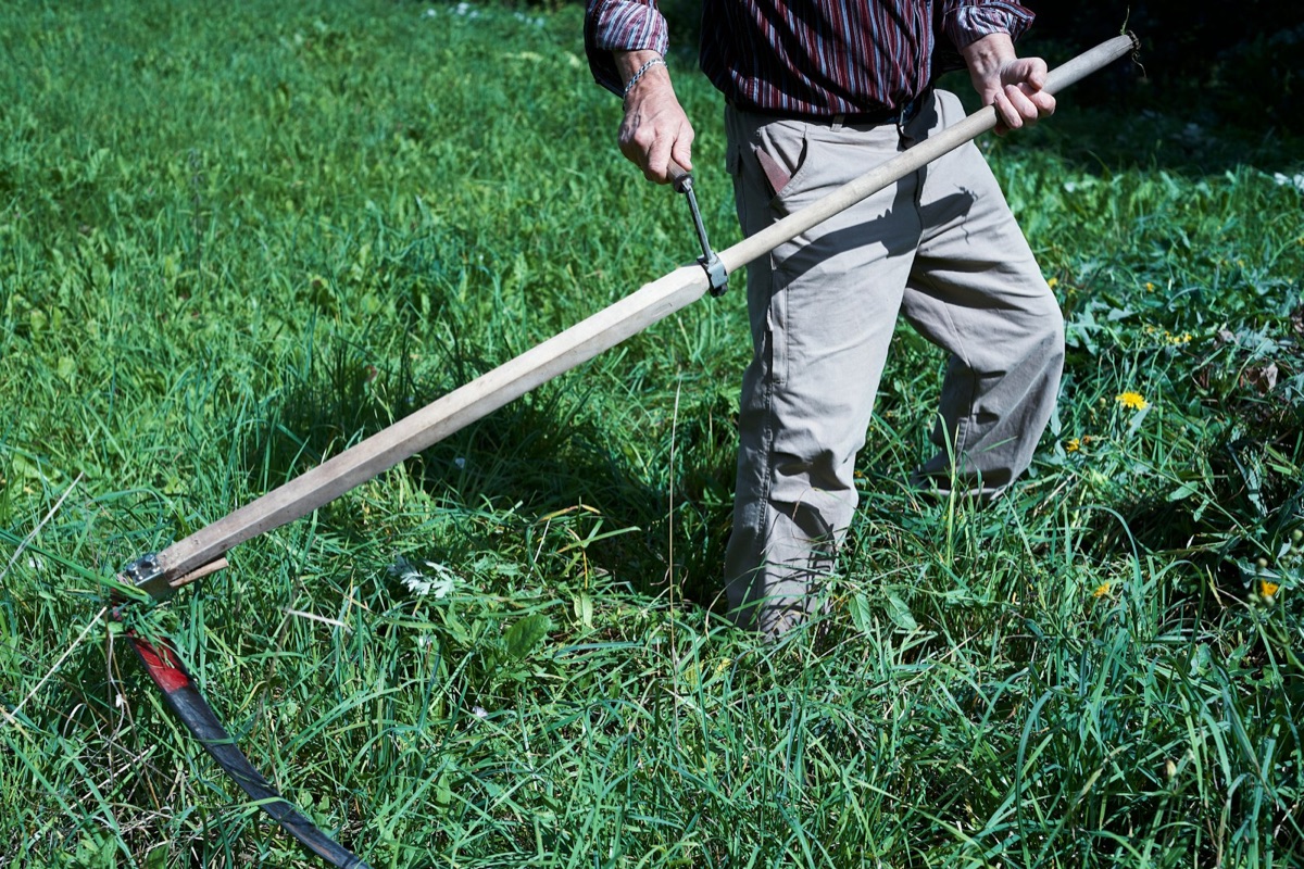 Operator using a whipper snipper